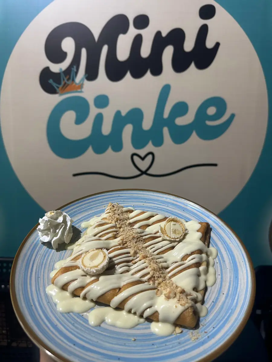 Palačinka sa belom čokoladom i Raffaello kuglicama